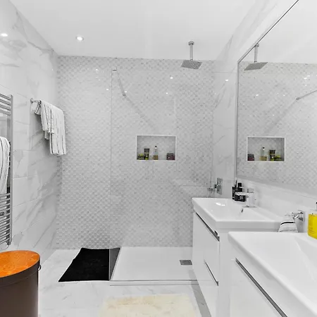 Vila 3 Bedroom Eleyjo With Stunning Private Pool, Aphrodite Hills