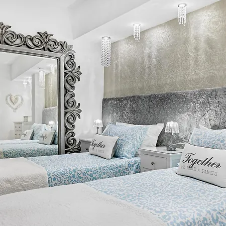 Vila 3 Bedroom Eleyjo With Stunning Private Pool, Aphrodite Hills *