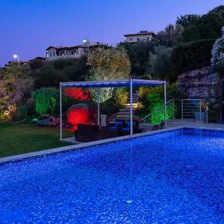 3 Bedroom Eleyjo With Stunning Private Pool, Aphrodite Hills Kouklia