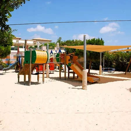 3 Bedroom Eleyjo With Stunning Private Pool, Aphrodite Hills