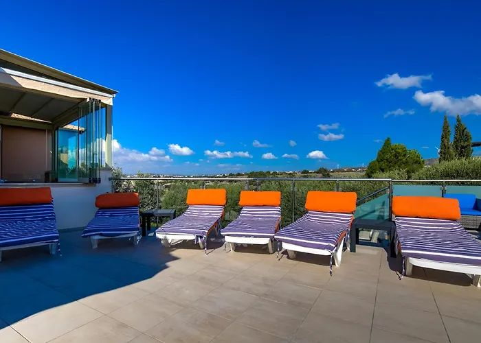 3 Bedroom Eleyjo With Stunning Private Pool, Aphrodite Hills