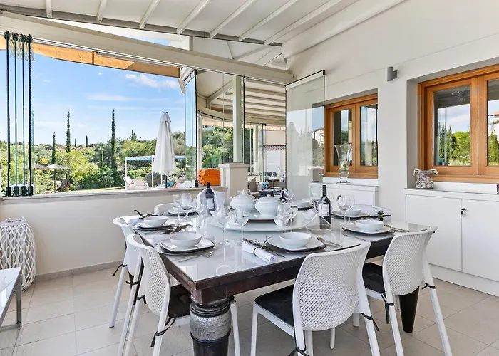 3 Bedroom Eleyjo With Stunning Private Pool, Aphrodite Hills *