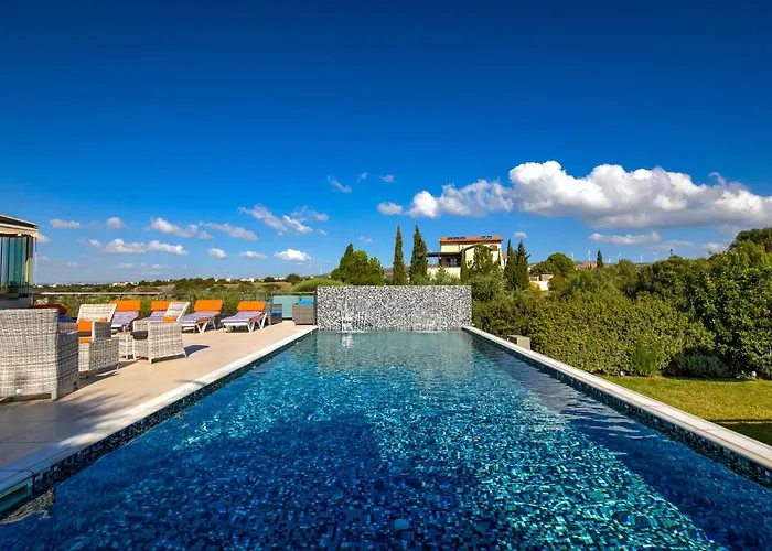 Villa 3 Bedroom Eleyjo With Stunning Private Pool, Aphrodite Hills *