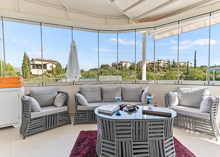 3 Bedroom Eleyjo With Stunning Private Pool, Aphrodite Hills