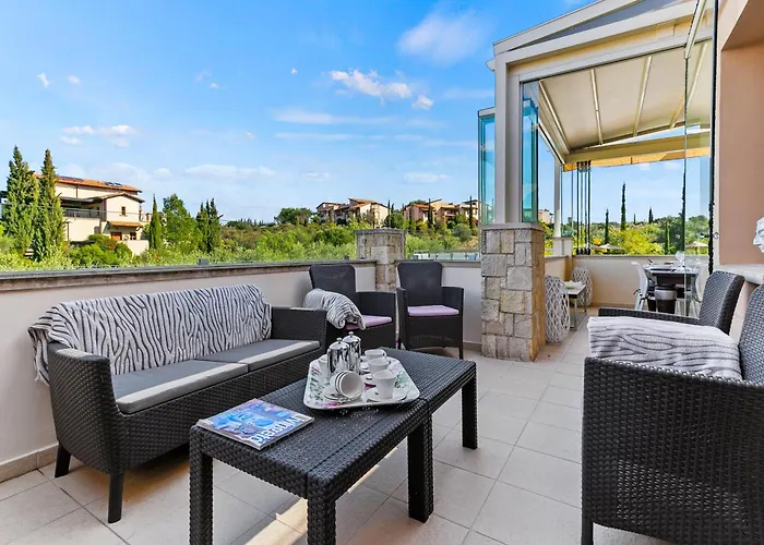 Villa 3 Bedroom Eleyjo With Stunning Private Pool, Aphrodite Hills Kouklia