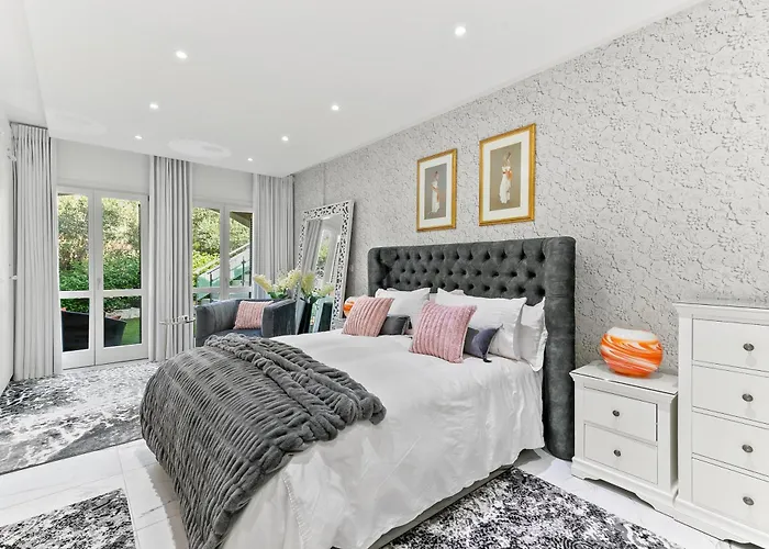 3 Bedroom Eleyjo With Stunning Private Pool, Aphrodite Hills * Kuklia