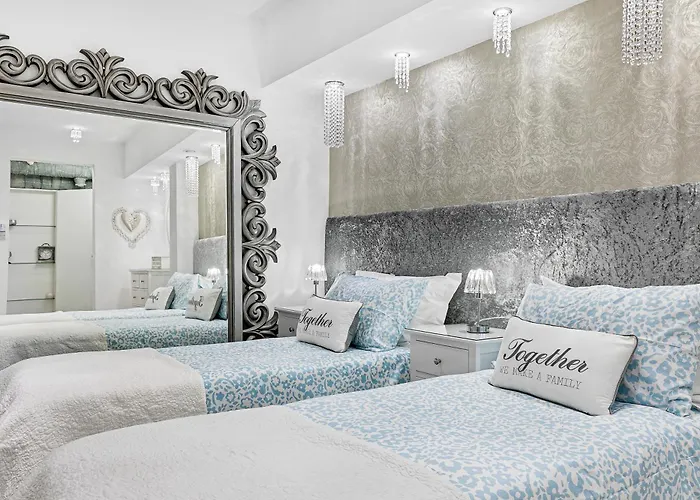 Villa 3 Bedroom Eleyjo With Stunning Private Pool, Aphrodite Hills *